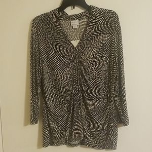 BRAND NEW Jaclyn Smith top!